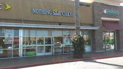 Nothing Bundt Cakes, Tustin