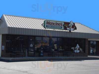 Mancino's Pizza & Grinders Of Traverse City - Chum's Corner