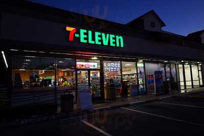 7-Eleven, Tustin