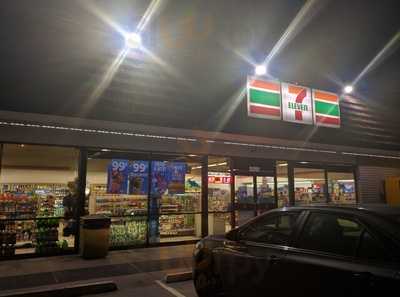 7-Eleven, Tustin