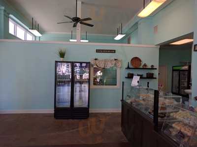 Ile Petite Bakery And Deli, Galveston