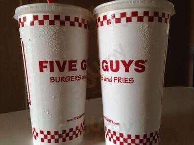 Five Guys, Savannah