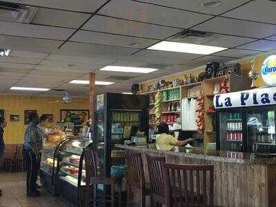 La Placita Restaurant & Bakery