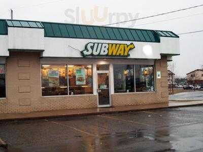 Subway, Lansing