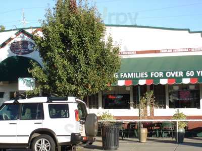 Filippi's Pizza Grotto Napa