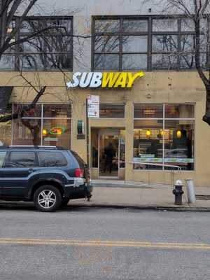 Subway, Long Island City