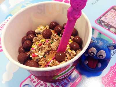 Menchie's Rock Creek Village, Rockville