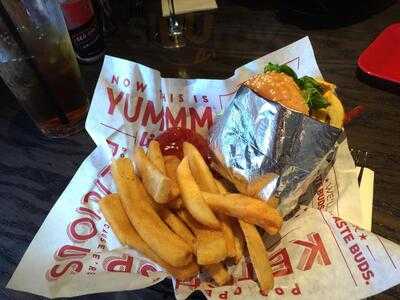 Red Robin Gourmet Burgers