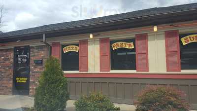 Pepperoni's Gourmet Pizza - East Asheville