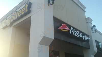 Pizza Hut, Spring