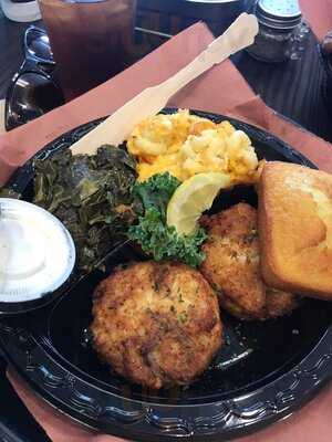 Geneva's Famous Chicken and Cornbread Co., Savannah