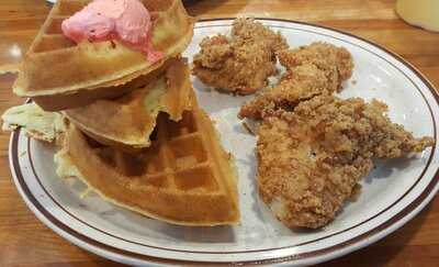 Loc’s Chicken & Waffles