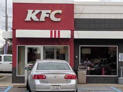 KFC, Lansing