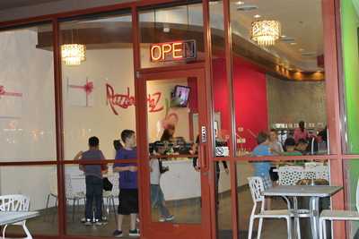 Razzleberriez Frozen Yogurt, Glendale