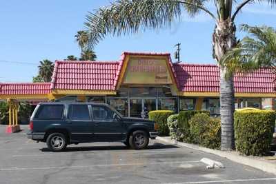 Dino's Burgers, Santa Ana