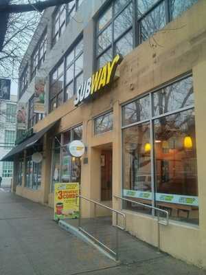 Subway, Astoria