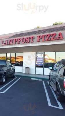 Lamppost Pizza, Huntington Beach