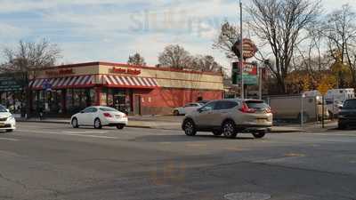 Boston Market, Flushing