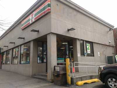 7-Eleven, Flushing