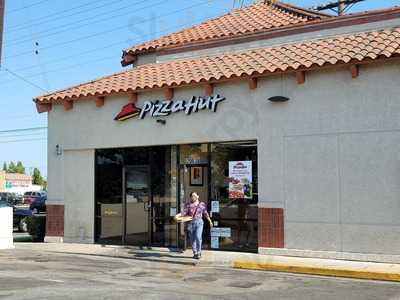 Pizza Hut, Santa Ana