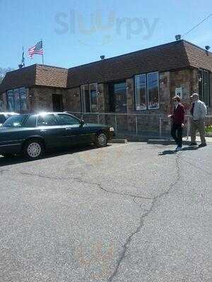 Peconic Bay Diner, Riverhead