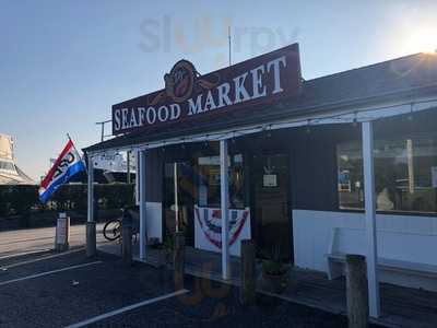 Tully's Seafood Market & Snack Shack, Hampton Bays