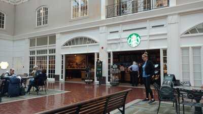 Starbucks, Savannah