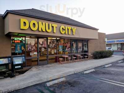 Donut City, Santa Ana