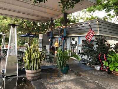 Fifth Avenue Streatery, Mount Dora