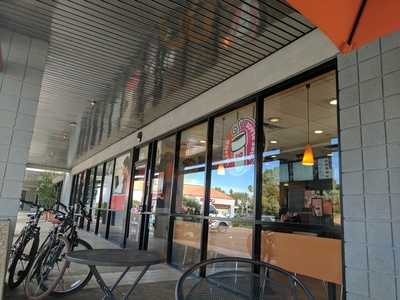 Dunkin', Tempe