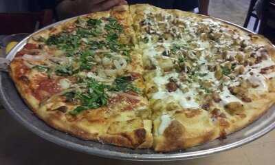 Pioneers Pizza, Port Charlotte