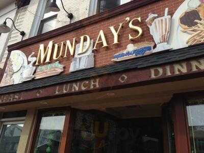 Munday's, Huntington