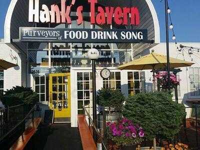 Hank's Tavern