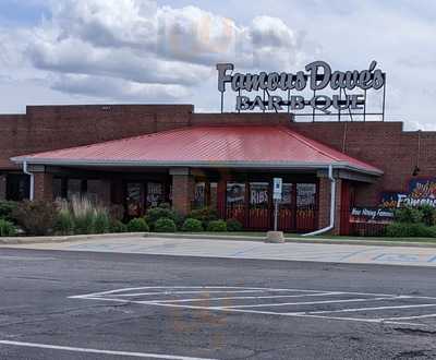 Famous Dave's Bar-B-Que, Bloomington