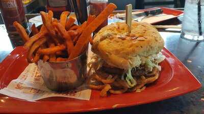 Red Robin Gourmet Burgers