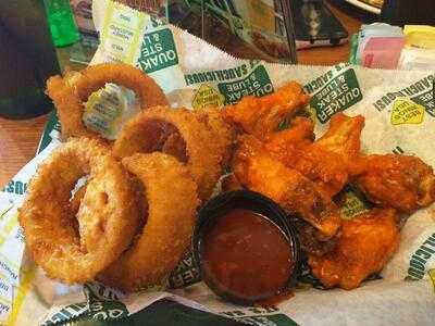 Quaker Steak & Lube