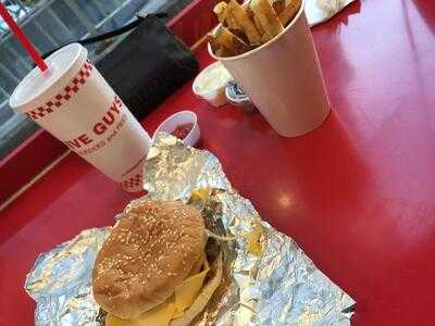 Five Guys, White Plains