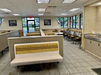 Whataburger, Pasadena