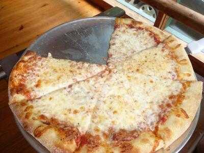 The All-New Ski Mountain Pizza, Gatlinburg