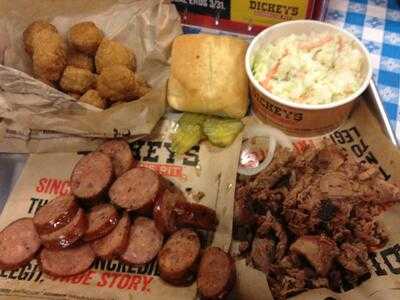 Dickey's Barbecue Pit, Mentor