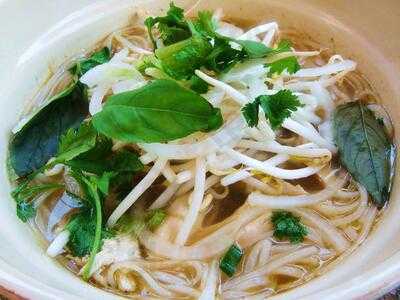 Pho Anh Asian Bistro, Pearland