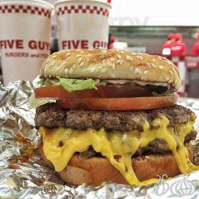 Five Guys, Winter Haven