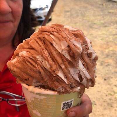 Gus’ Hawaiian Shave Ice