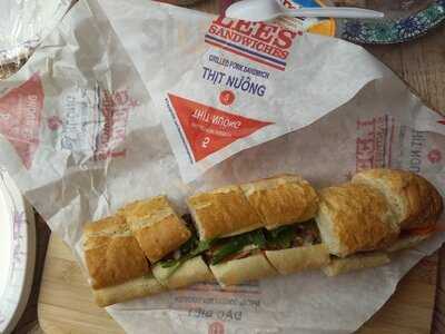 Lee's Sandwiches, Lake Forest