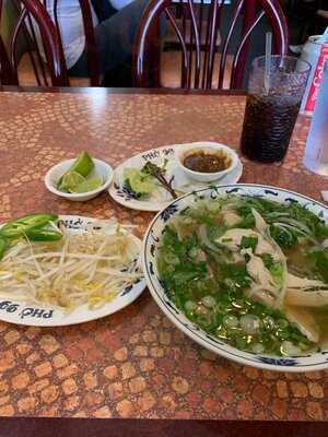 Pho New, Herndon