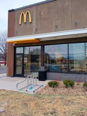 McDonald's, Mentor