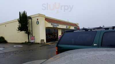 Starbucks, Petaluma