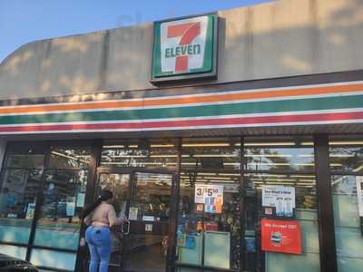 7-Eleven, Hicksville