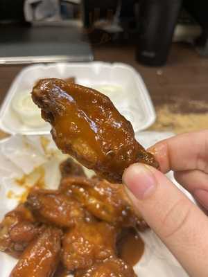 Planet Wings, White Plains