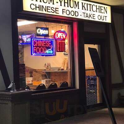 Yhum Yhum Kitchen, Huntington